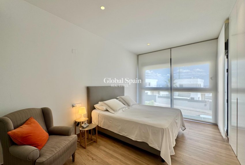 Resale - VILLA -
SAN MIGUEL DE SALINAS - Bellavista