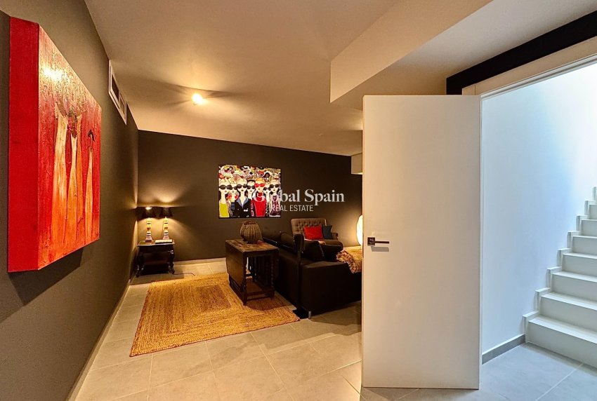 Resale - VILLA -
SAN MIGUEL DE SALINAS - Bellavista