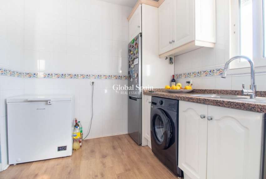 Resale - Villa -
SAN MIGUEL DE SALINAS - Blue Lagoon - El Galan