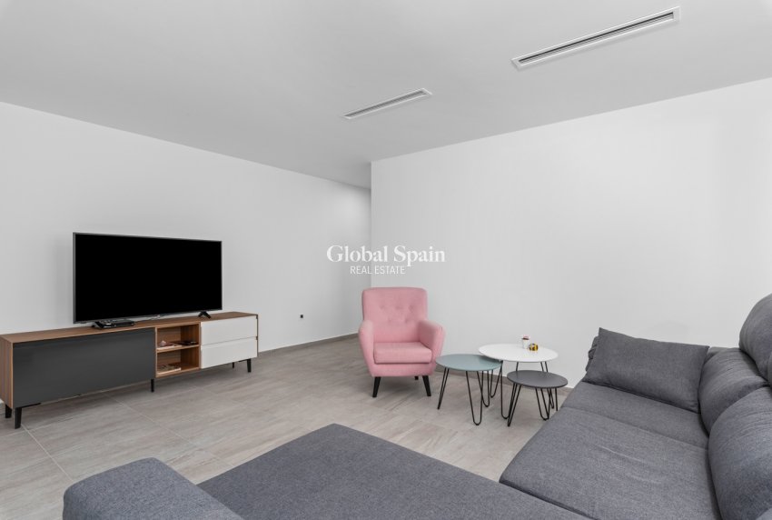 Resale - Villa -
SAN MIGUEL DE SALINAS - Costa Blanca South