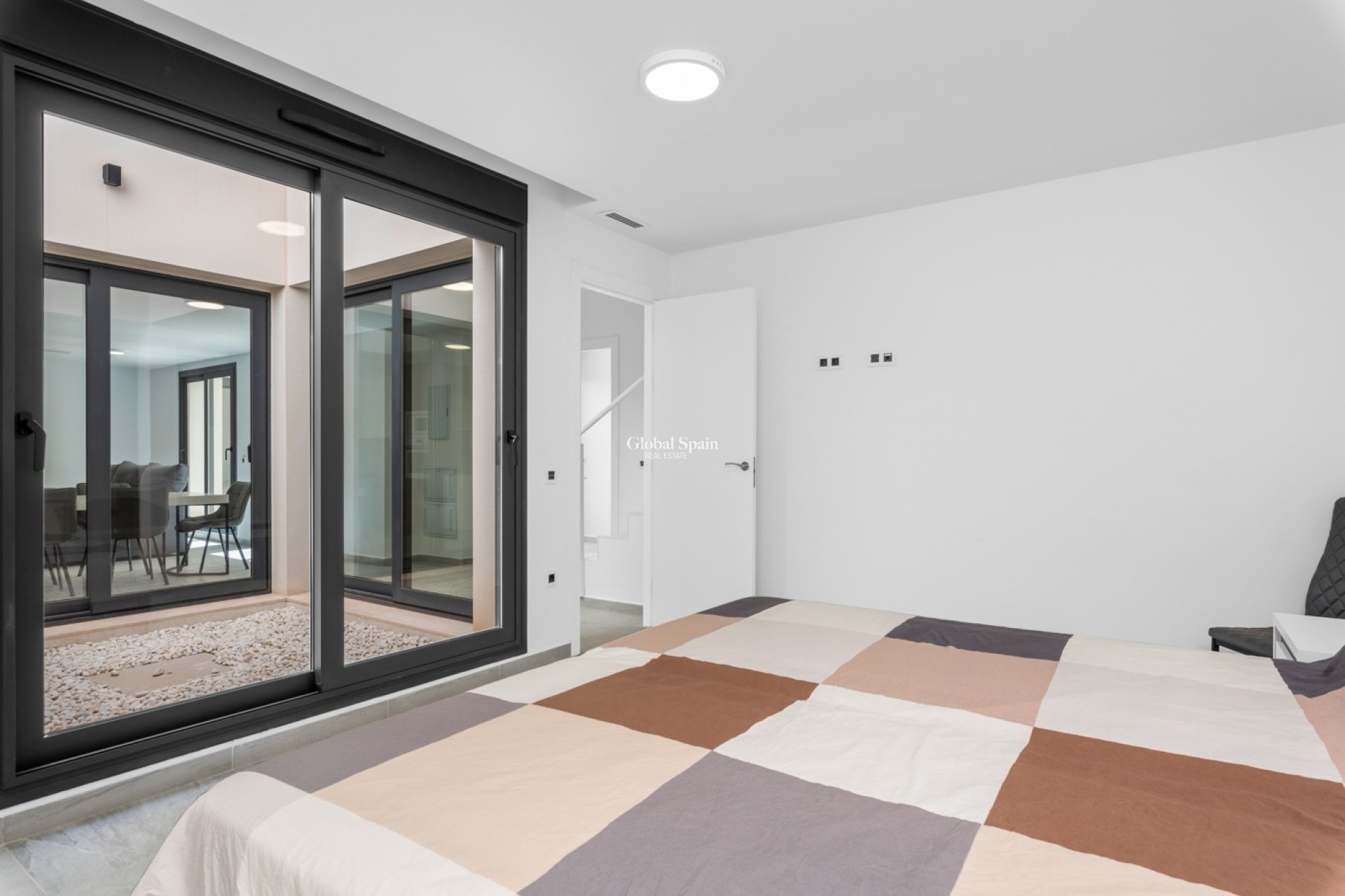 Resale - Villa -
SAN MIGUEL DE SALINAS - Costa Blanca South