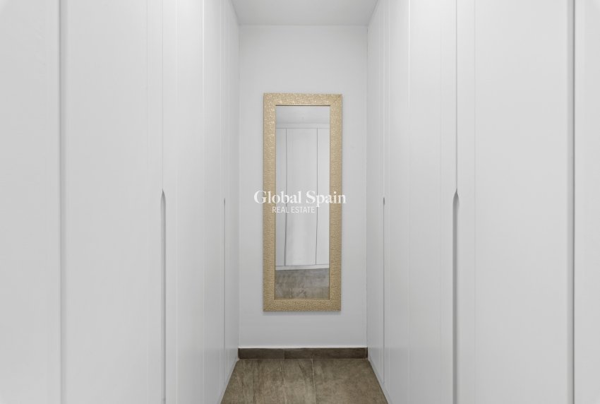 Resale - Villa -
SAN MIGUEL DE SALINAS - Costa Blanca South