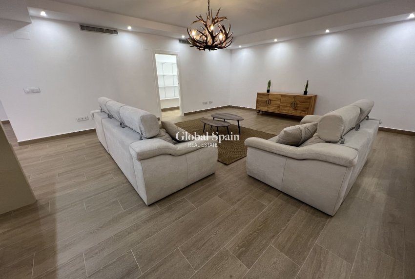 Resale - Villa -
SAN MIGUEL DE SALINAS - Costa Blanca Sur