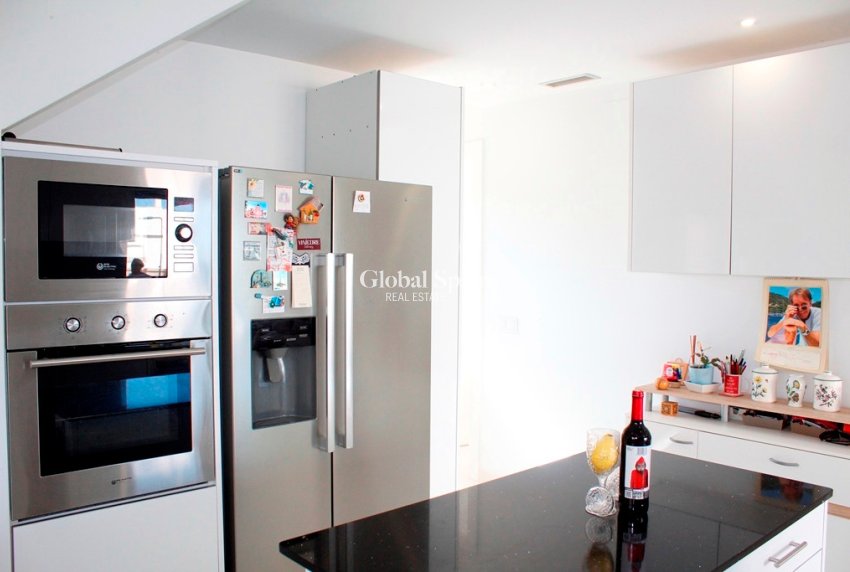 Resale - VILLA -
SAN MIGUEL DE SALINAS - Inland