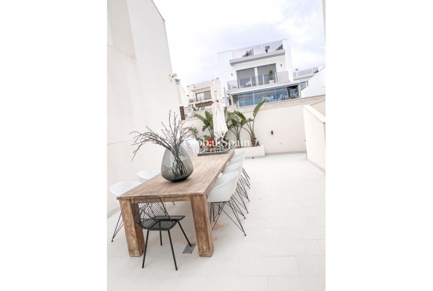 Resale - VILLA -
SAN MIGUEL DE SALINAS - Inland