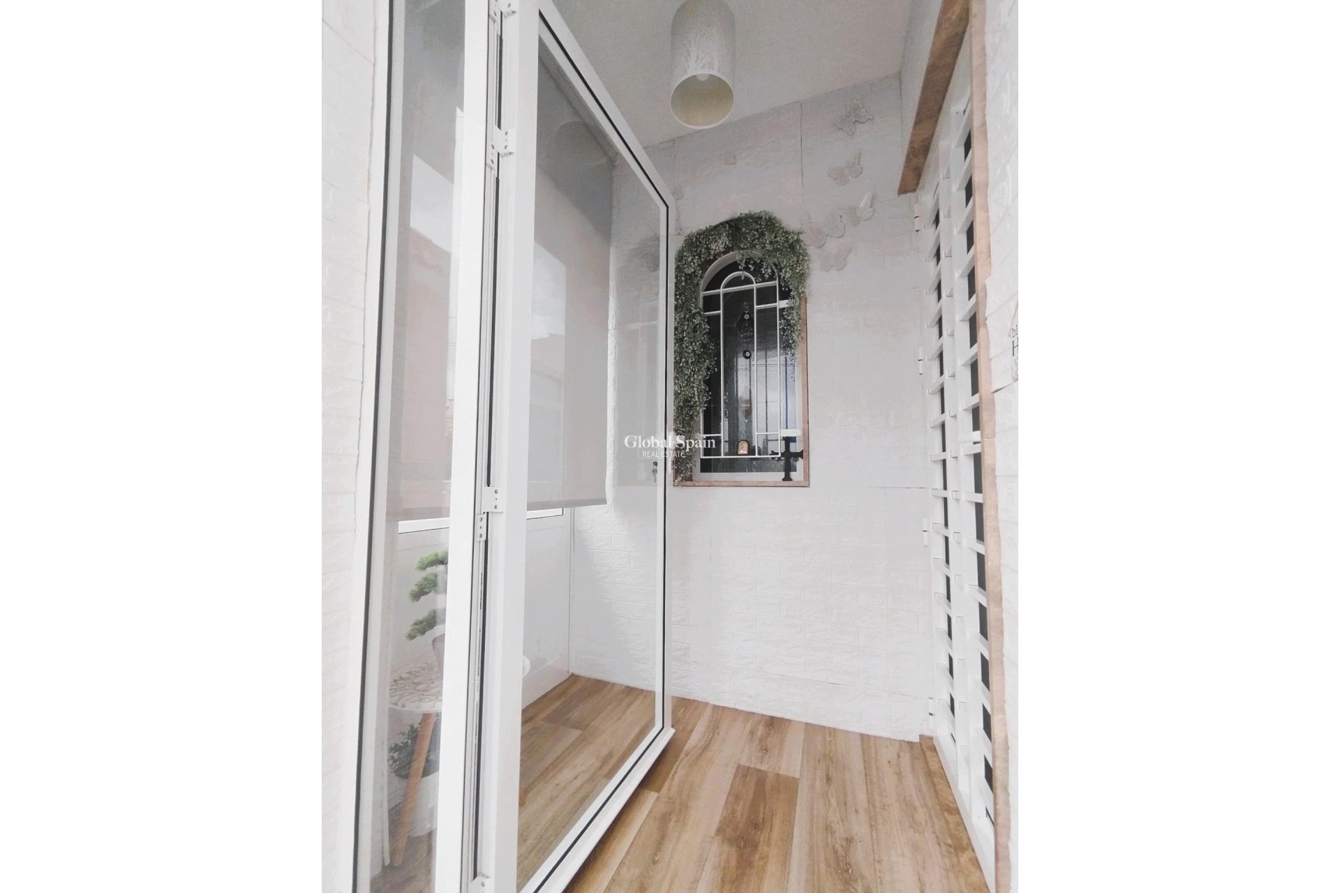 Resale - VILLA -
SAN MIGUEL DE SALINAS - Inland