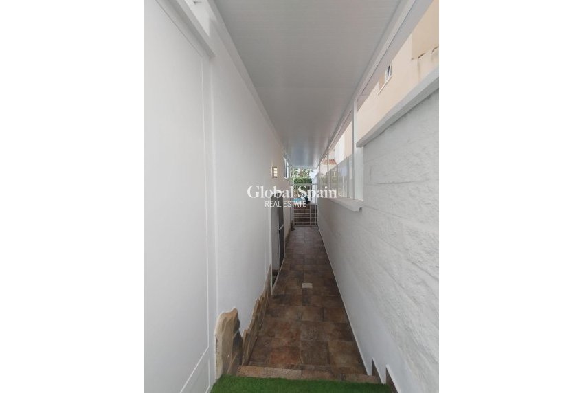 Resale - VILLA -
SAN MIGUEL DE SALINAS - Inland