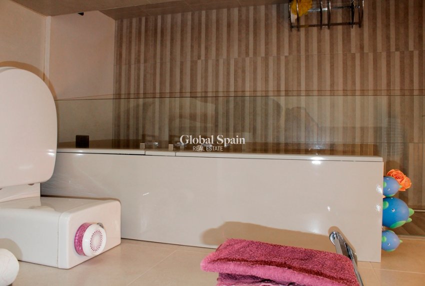 Resale - VILLA -
SAN MIGUEL DE SALINAS - Inland