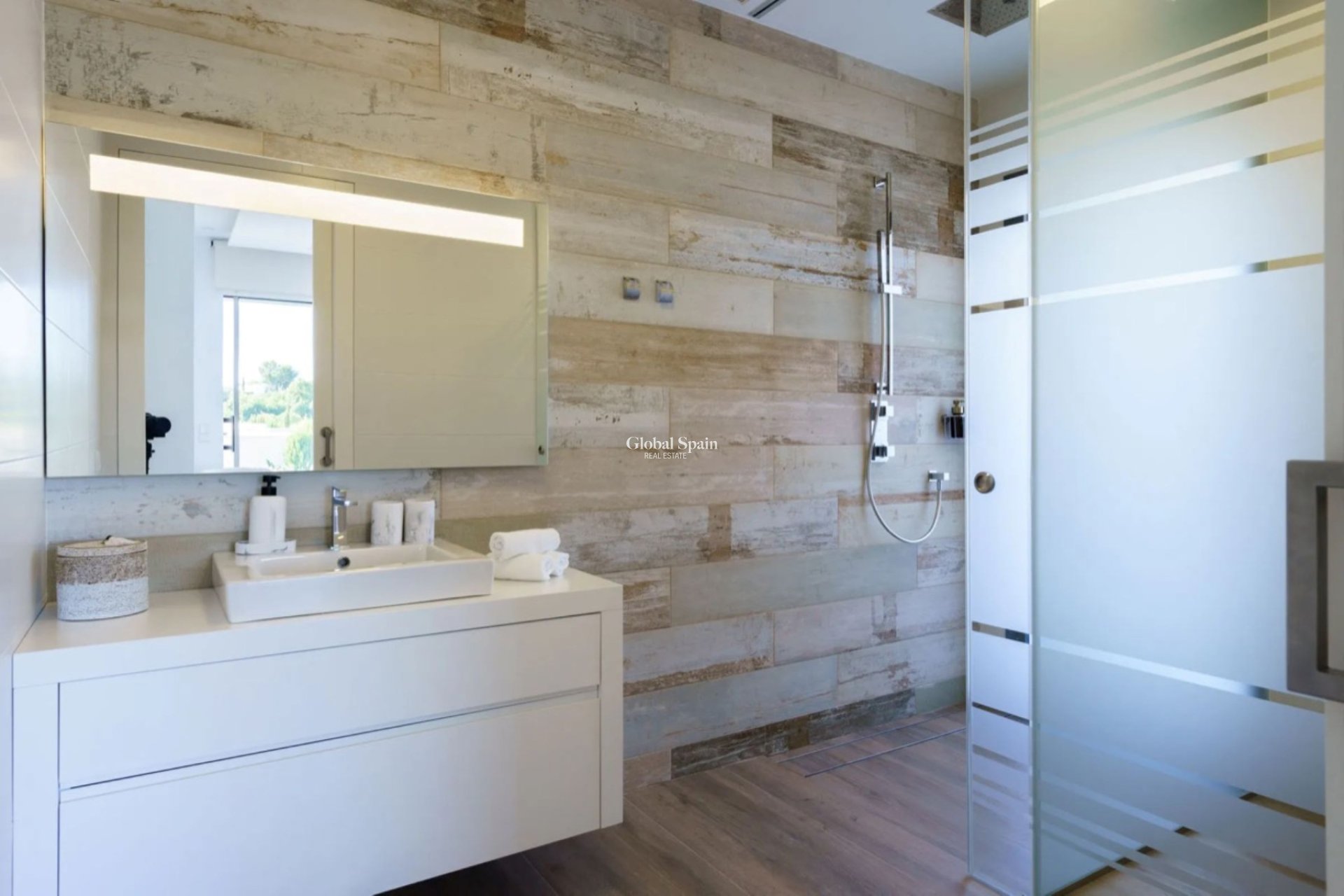 Resale - VILLA -
SAN MIGUEL DE SALINAS - Inland