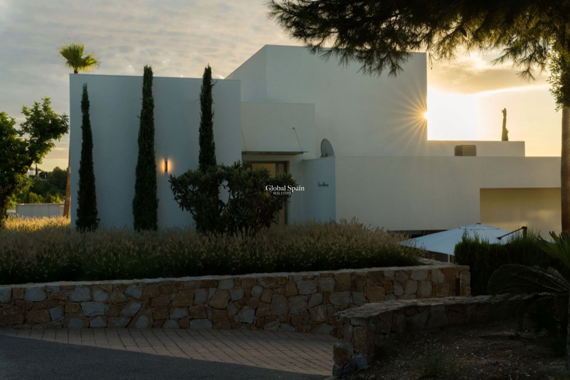 Resale - VILLA -
SAN MIGUEL DE SALINAS - Inland