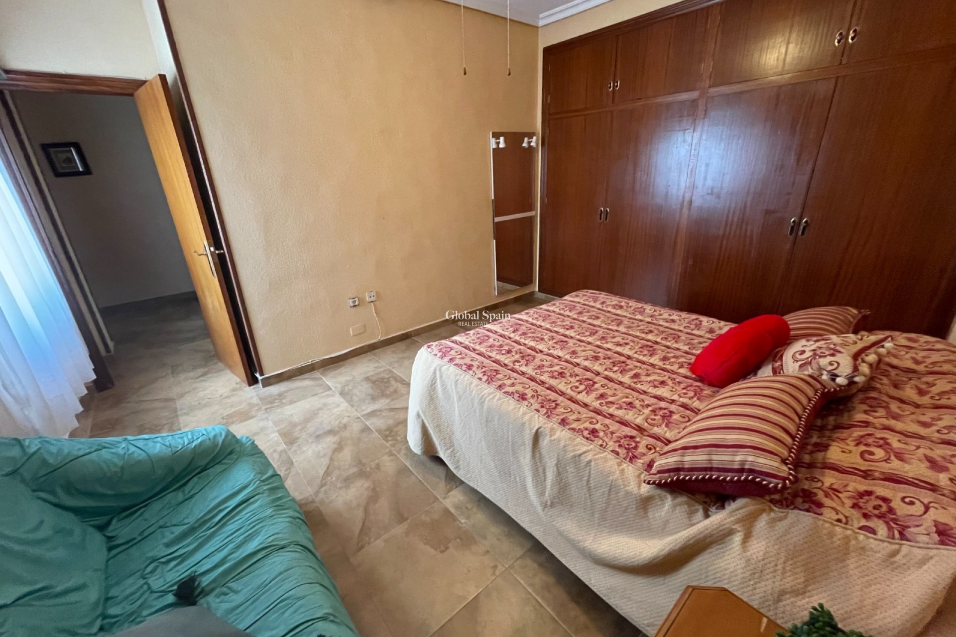 Resale - VILLA -
SAN MIGUEL DE SALINAS - Inland