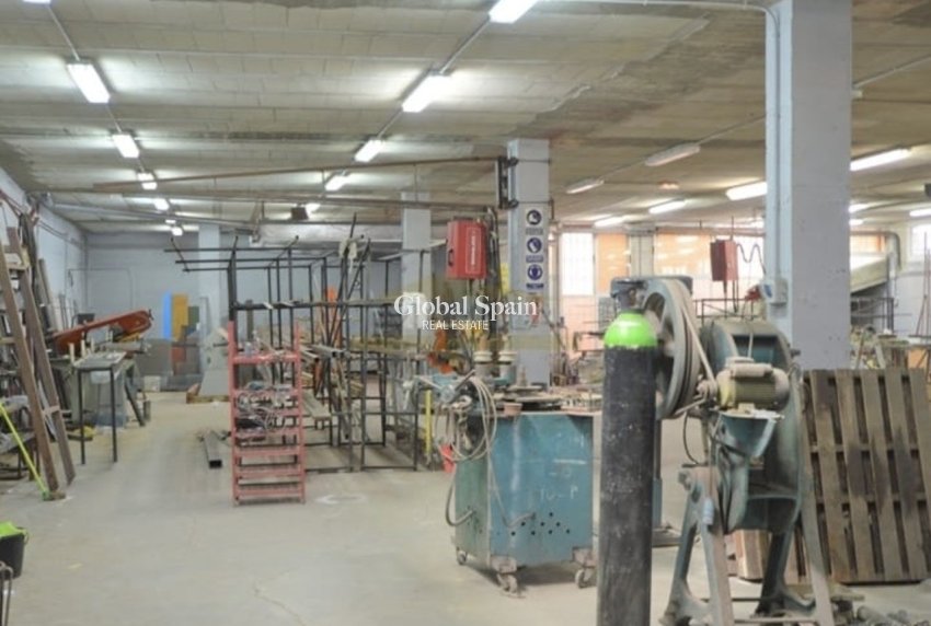 Resale - VILLA -
SAN MIGUEL DE SALINAS - Inland