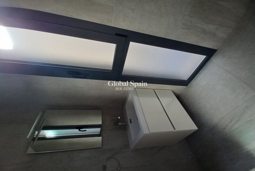 Resale - VILLA -
SAN MIGUEL DE SALINAS - Inland