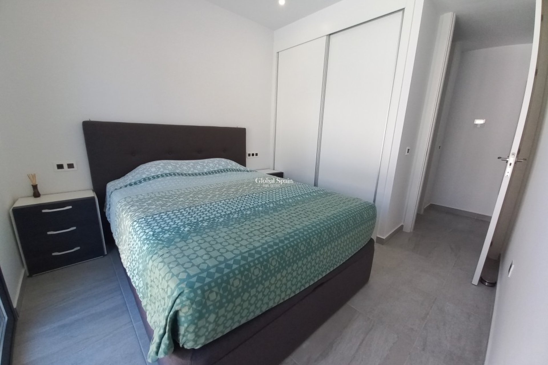 Resale - VILLA -
SAN MIGUEL DE SALINAS - Inland