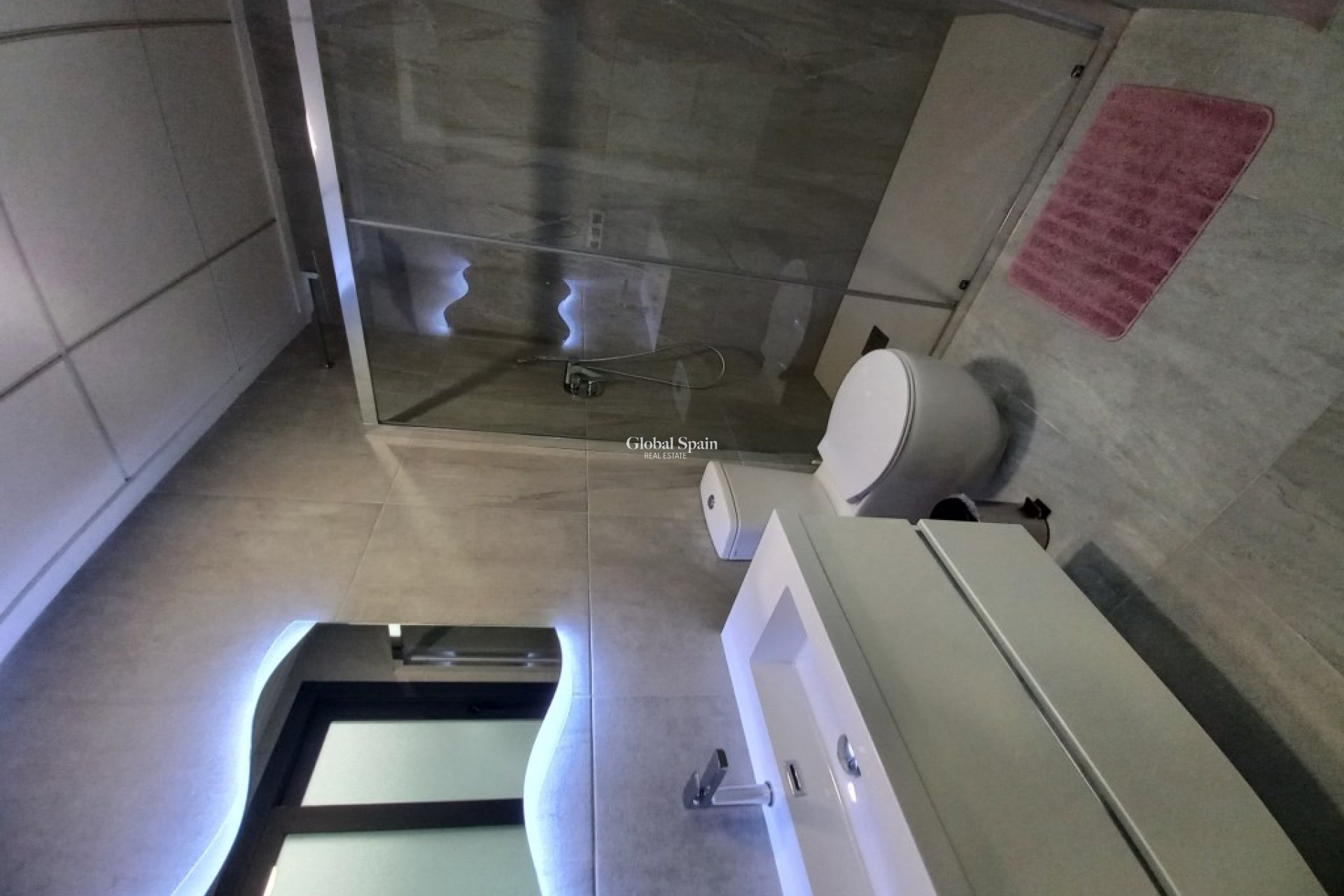 Resale - VILLA -
SAN MIGUEL DE SALINAS - Inland