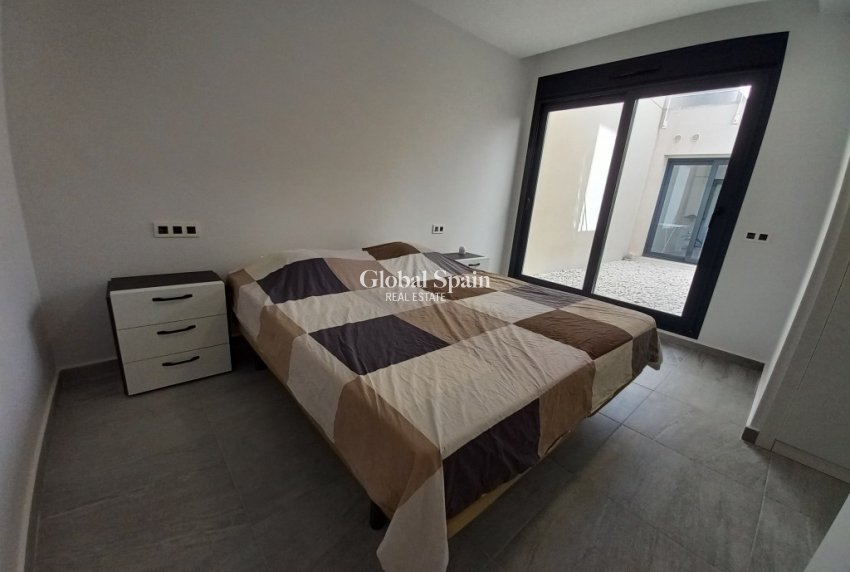 Resale - VILLA -
SAN MIGUEL DE SALINAS - Inland