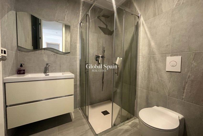 Resale - VILLA -
SAN MIGUEL DE SALINAS - Inland