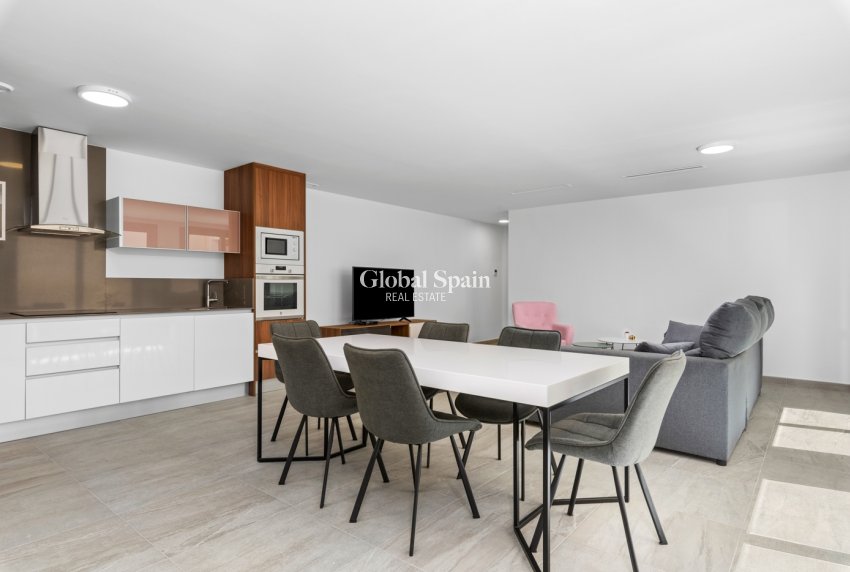 Resale - VILLA -
SAN MIGUEL DE SALINAS - Inland