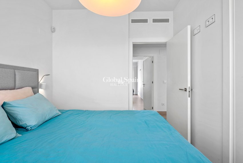 Resale - VILLA -
SAN MIGUEL DE SALINAS - Inland