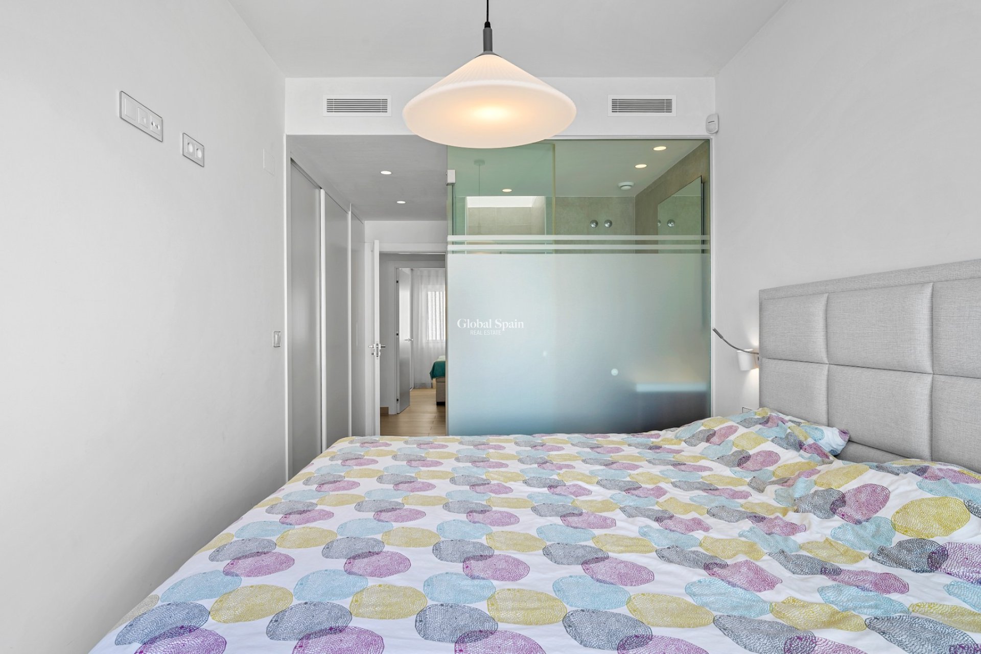 Resale - VILLA -
SAN MIGUEL DE SALINAS - Inland