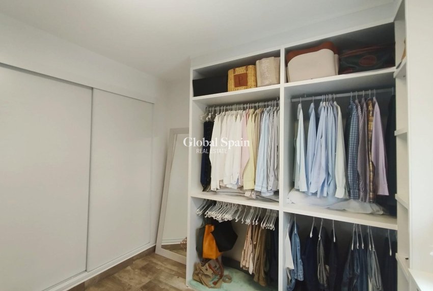 Resale - VILLA -
SAN MIGUEL DE SALINAS - Inland