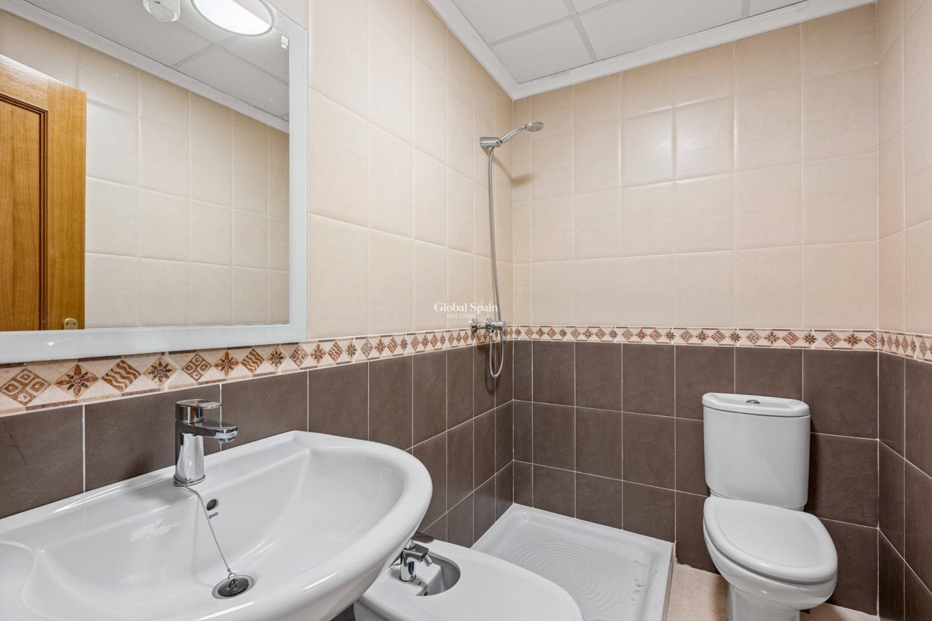 Resale - VILLA -
SAN MIGUEL DE SALINAS - Inland