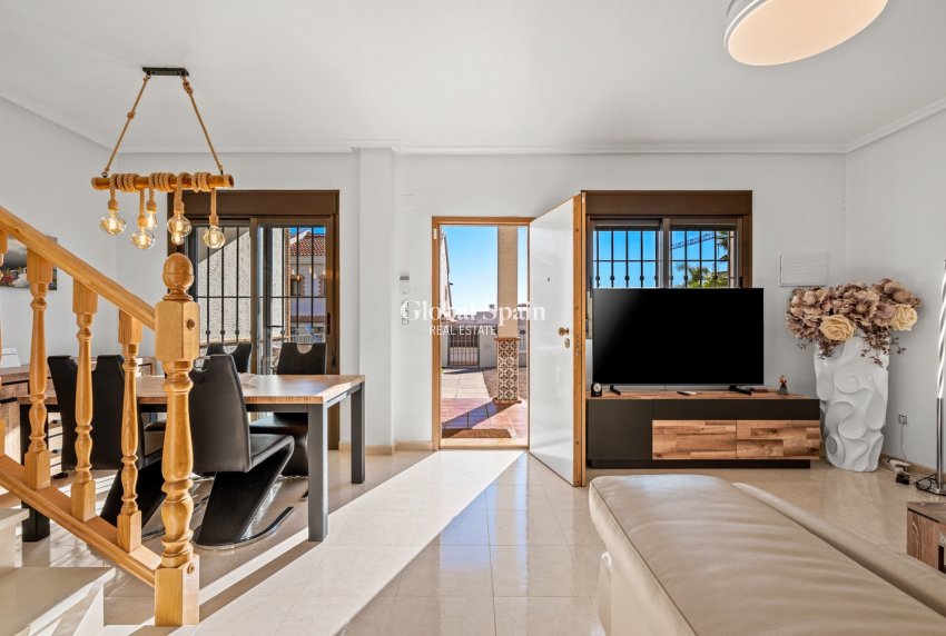 Resale - VILLA -
SAN MIGUEL DE SALINAS - Inland