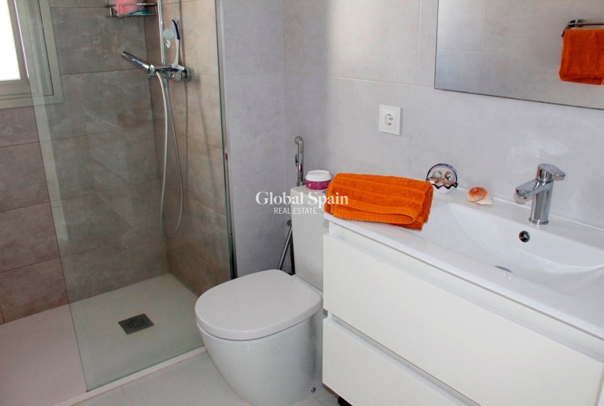 Resale - VILLA -
SAN MIGUEL DE SALINAS - Inland