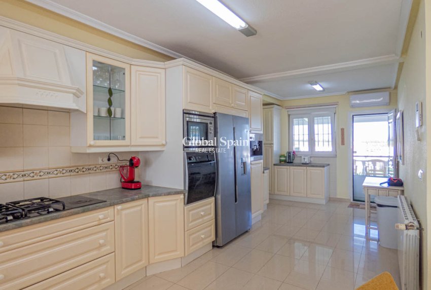 Resale - VILLA -
SAN MIGUEL DE SALINAS - Inland