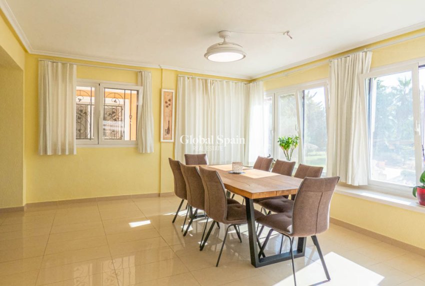 Resale - VILLA -
SAN MIGUEL DE SALINAS - Inland