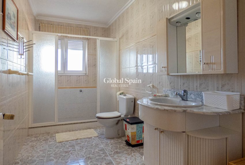 Resale - VILLA -
SAN MIGUEL DE SALINAS - Inland