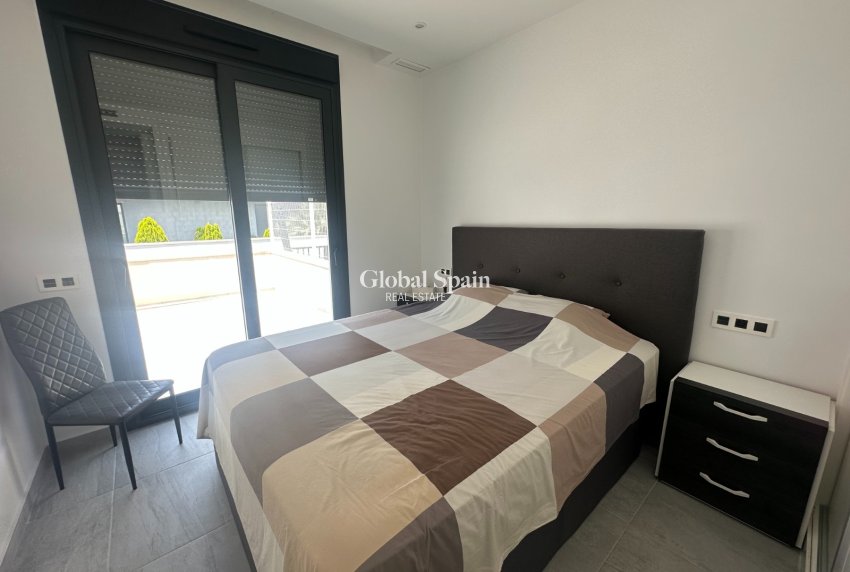 Resale - VILLA -
SAN MIGUEL DE SALINAS - Inland