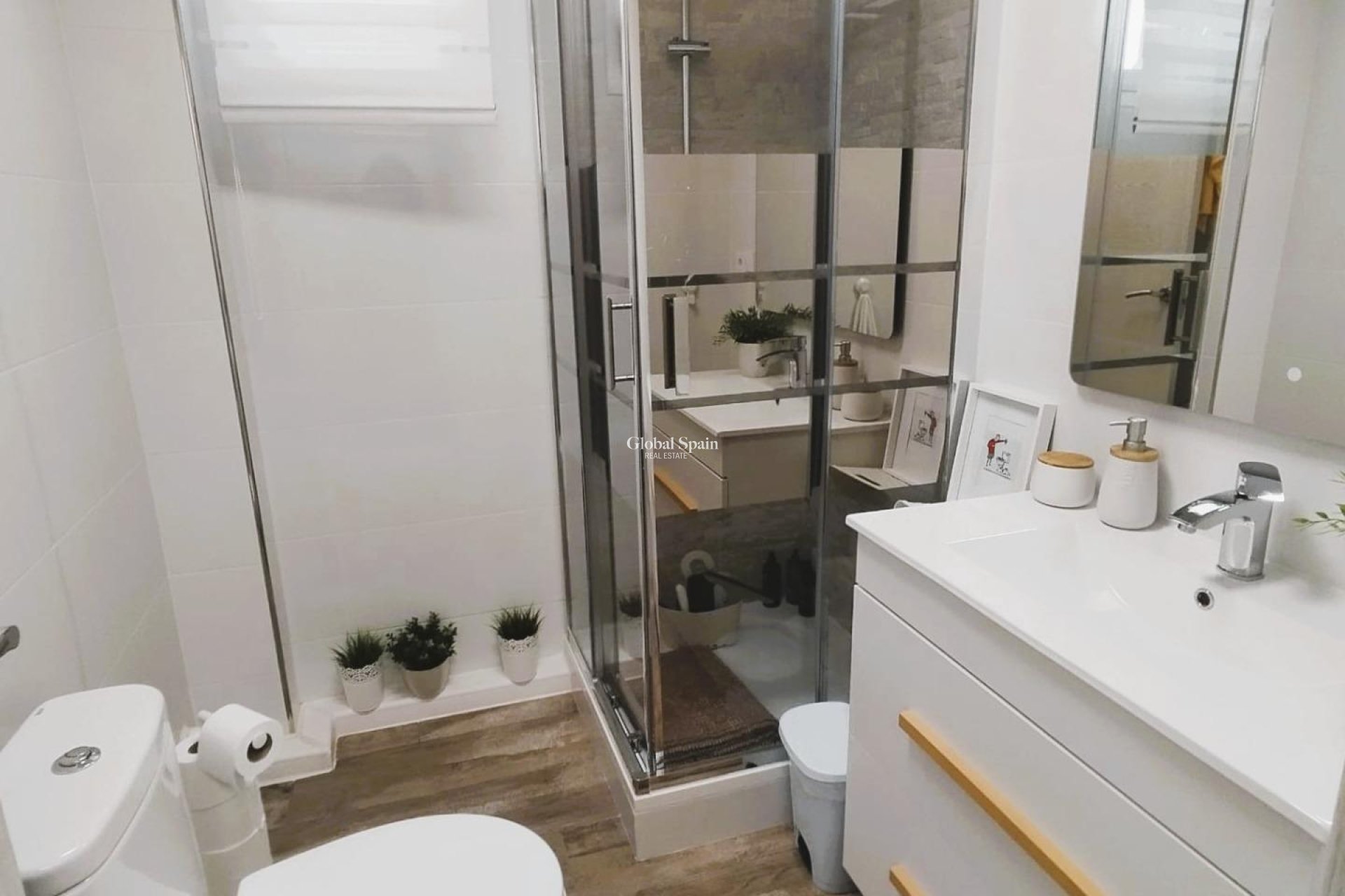 Resale - VILLA -
SAN MIGUEL DE SALINAS - Inland