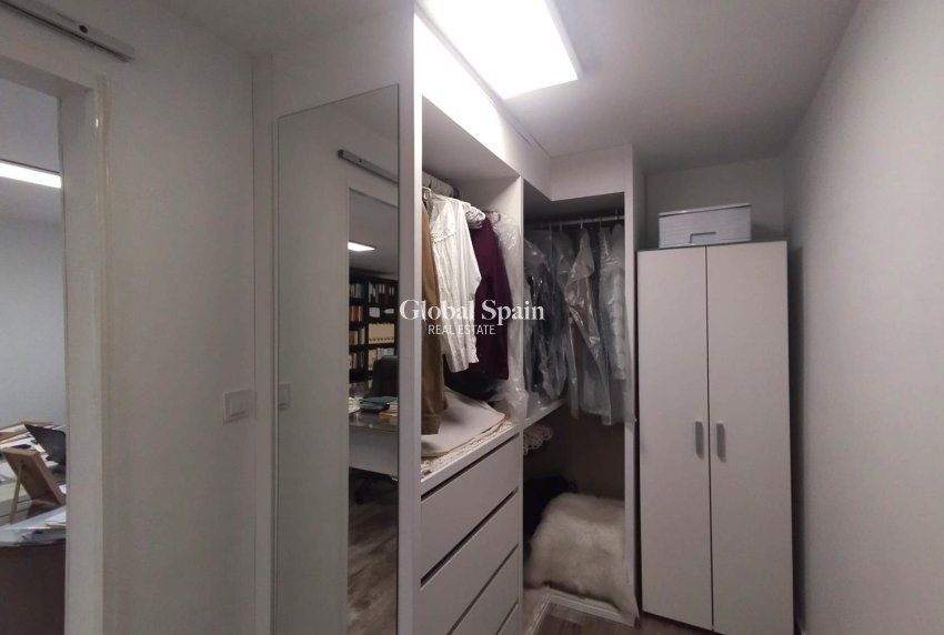 Resale - VILLA -
SAN MIGUEL DE SALINAS - Inland