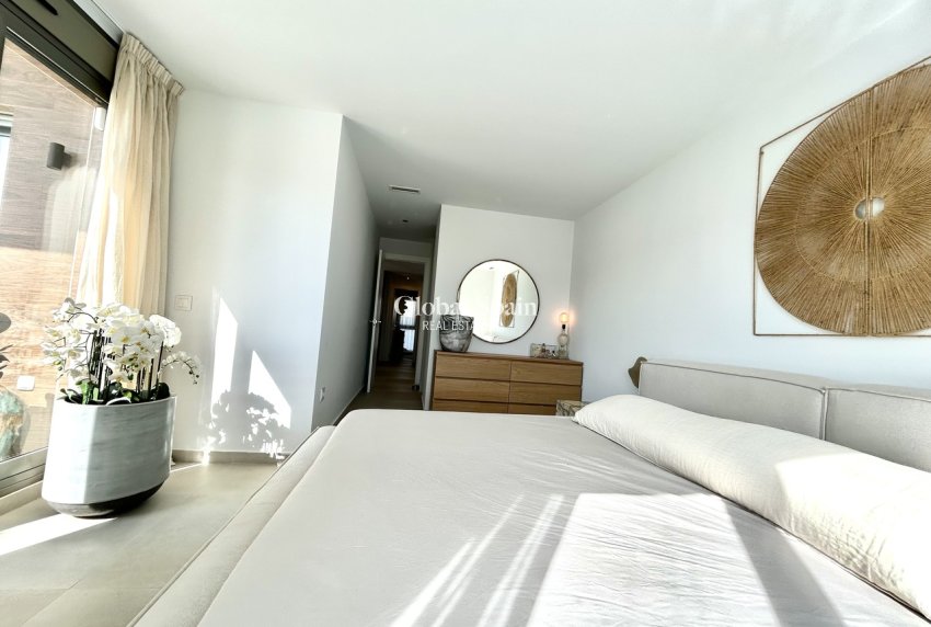 Resale - VILLA -
SAN MIGUEL DE SALINAS - Inland