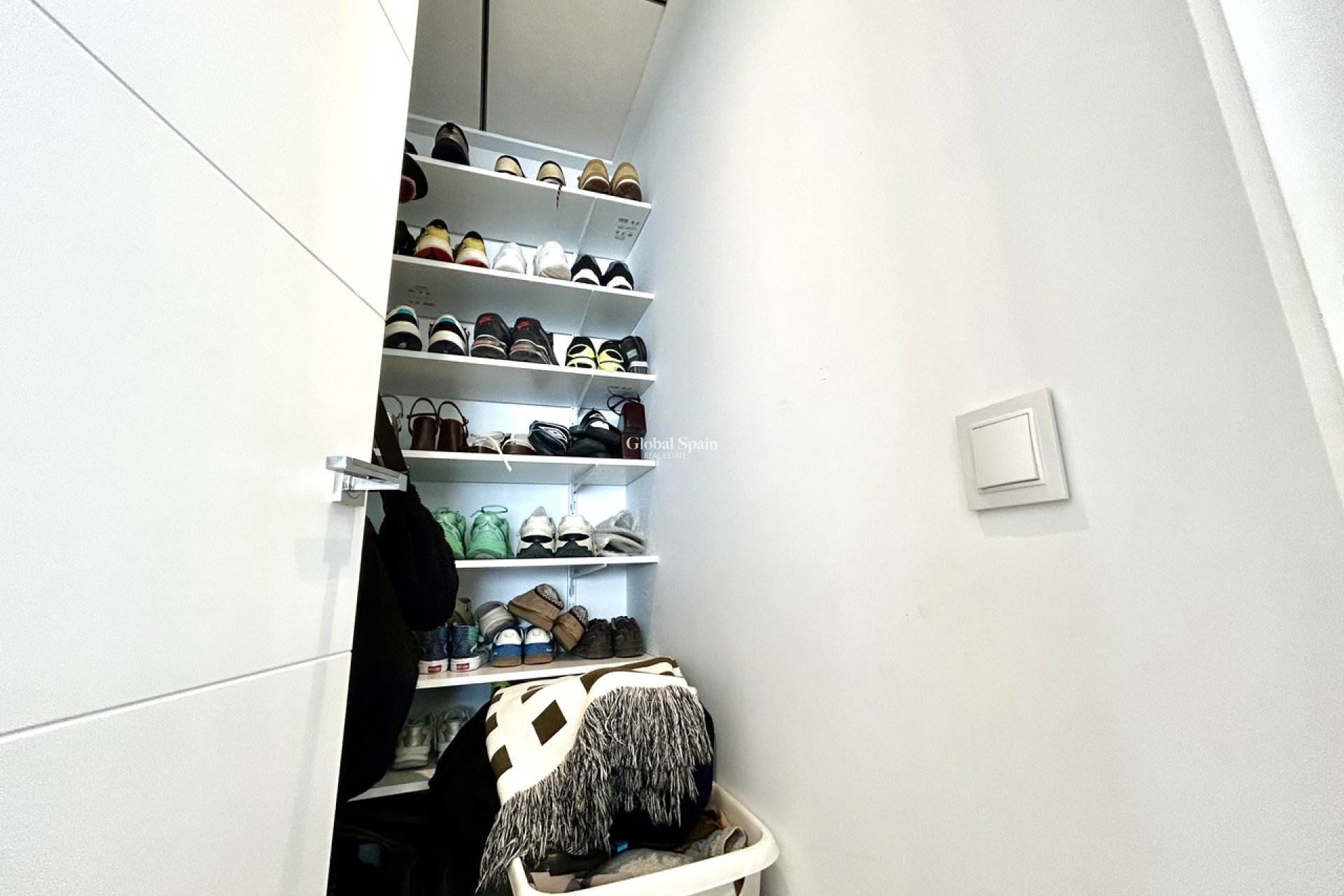 Resale - VILLA -
SAN MIGUEL DE SALINAS - Inland