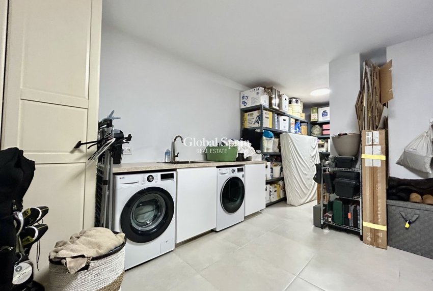 Resale - VILLA -
SAN MIGUEL DE SALINAS - Inland