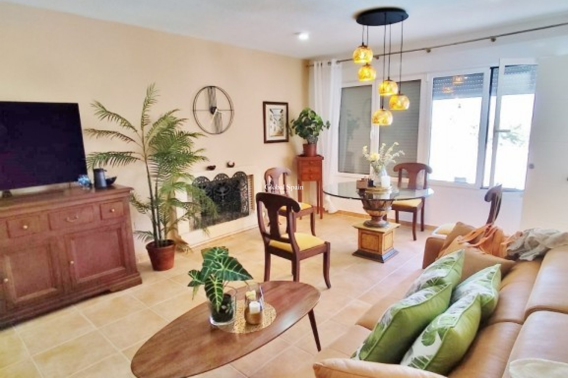 Resale - VILLA -
SAN MIGUEL DE SALINAS - Inland