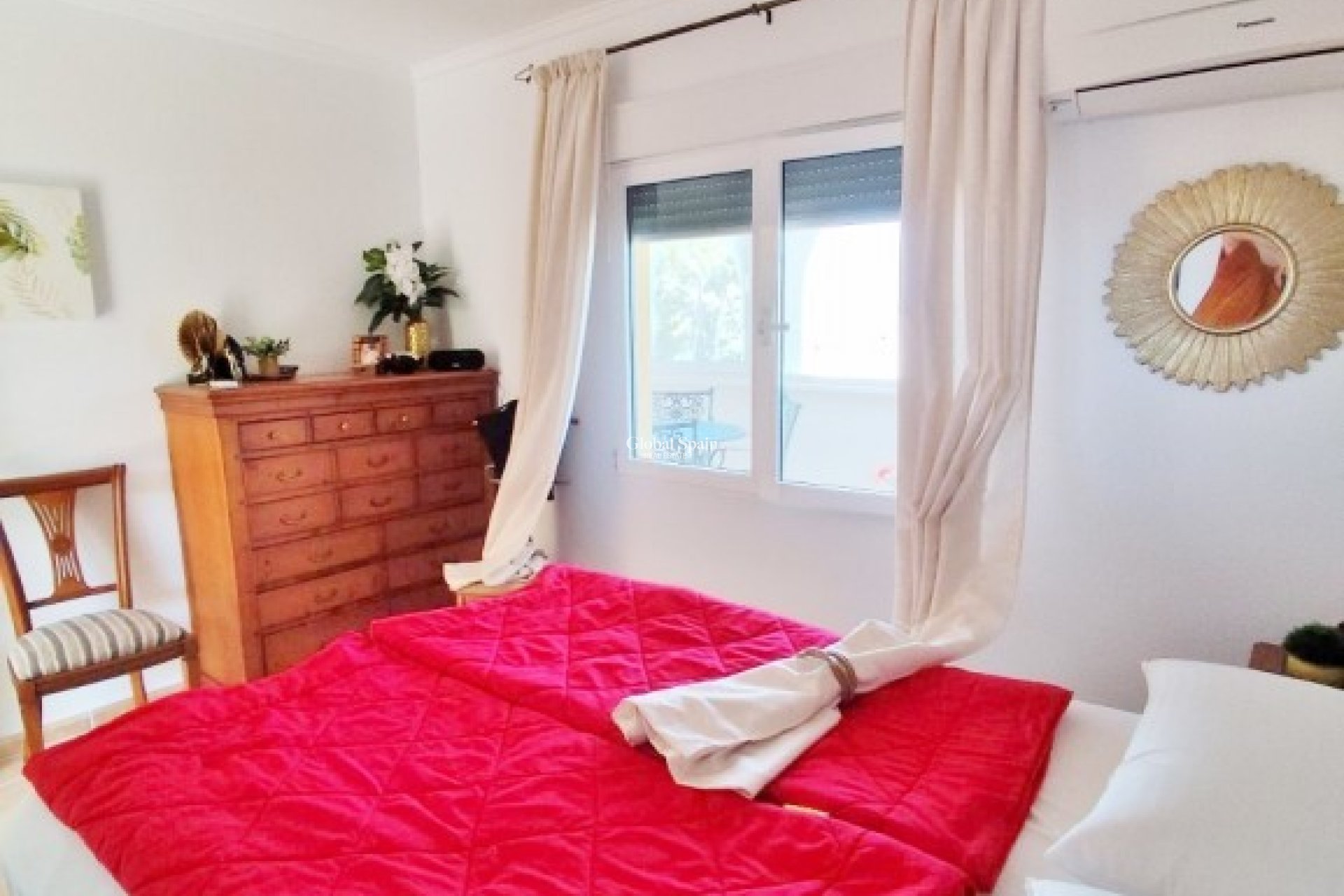 Resale - VILLA -
SAN MIGUEL DE SALINAS - Inland