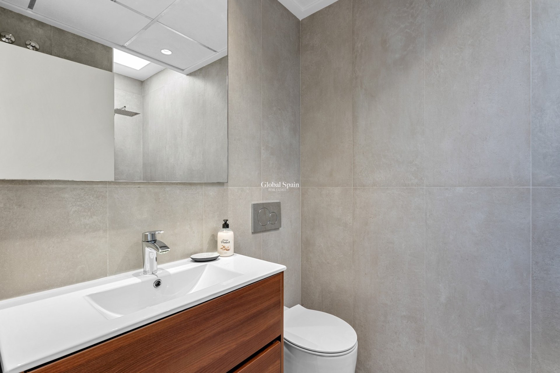 Resale - VILLA -
SAN MIGUEL DE SALINAS - Inland