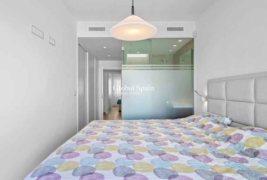 Resale - VILLA -
SAN MIGUEL DE SALINAS - Inland