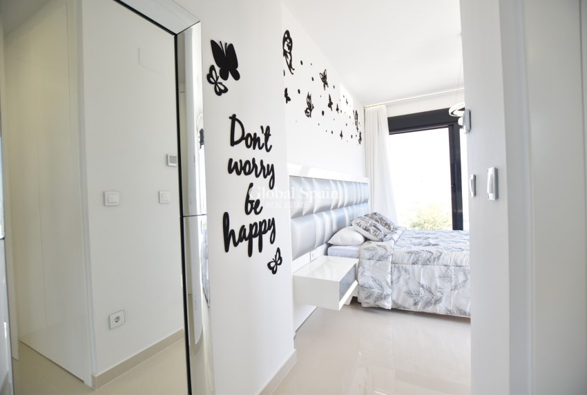 Resale - VILLA -
SAN MIGUEL DE SALINAS - Inland