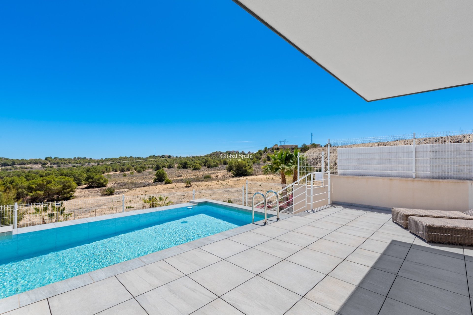 Resale - VILLA -
SAN MIGUEL DE SALINAS - Inland