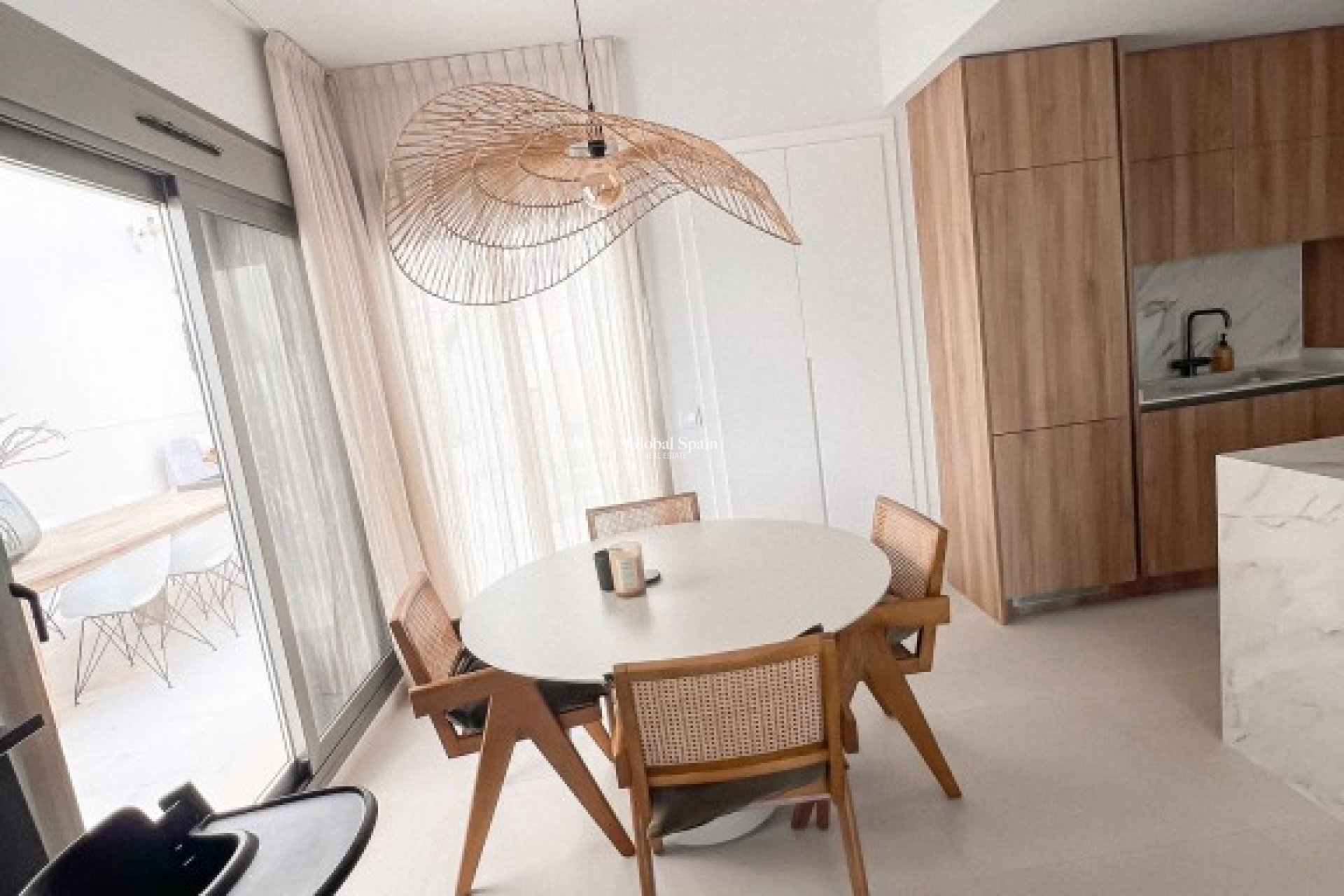 Resale - VILLA -
SAN MIGUEL DE SALINAS - Inland