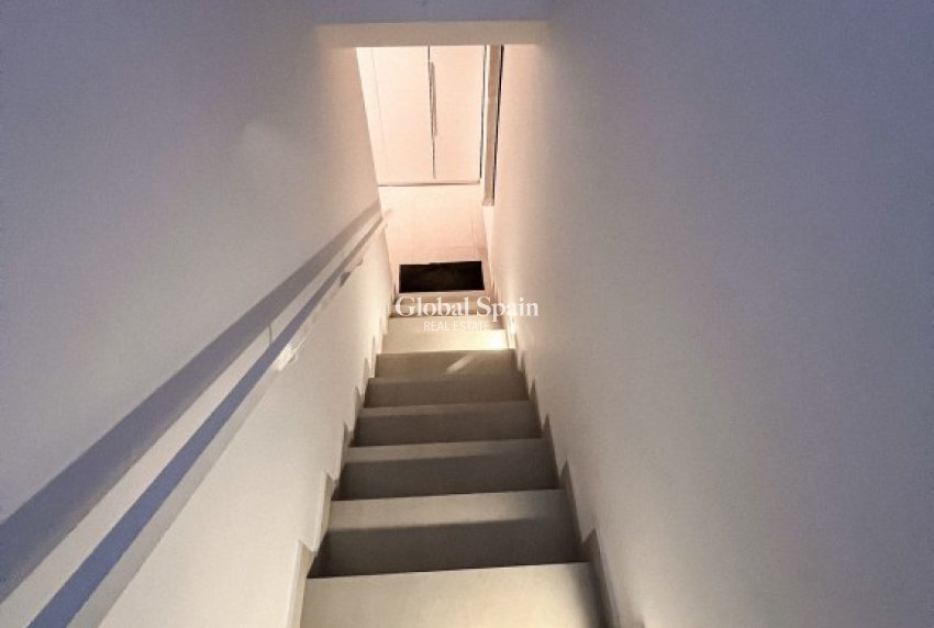 Resale - VILLA -
SAN MIGUEL DE SALINAS - Inland