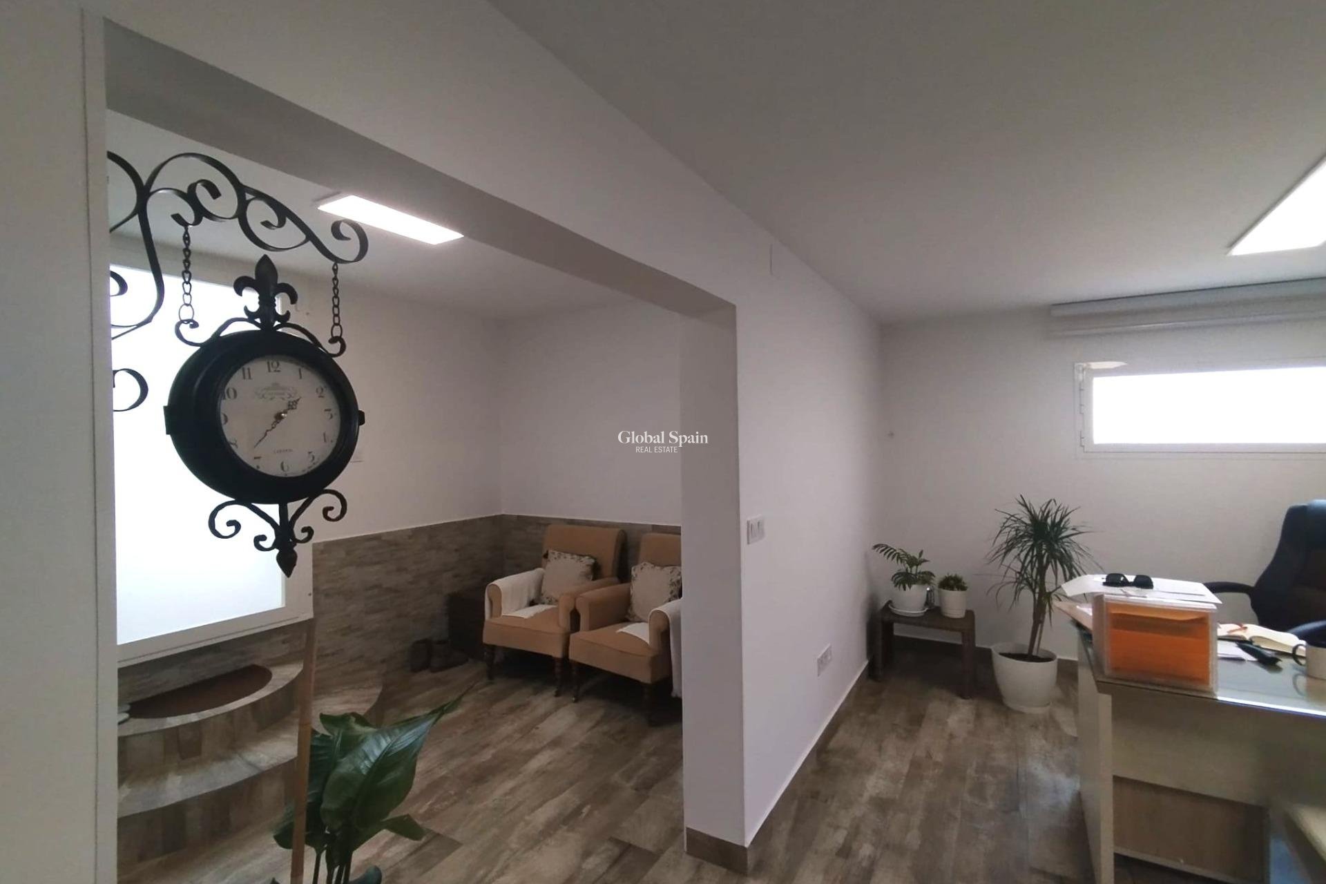 Resale - VILLA -
SAN MIGUEL DE SALINAS - Inland