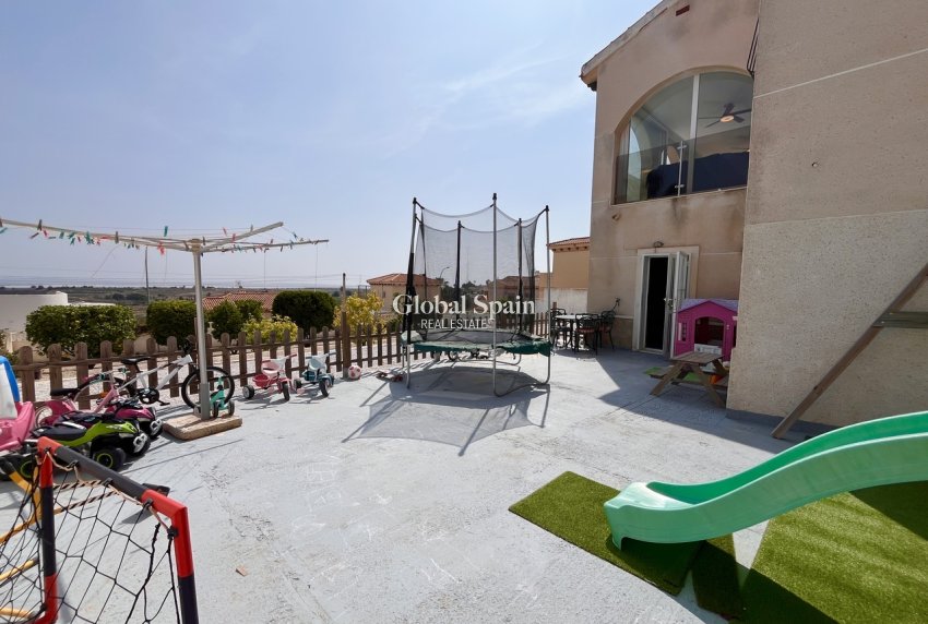 Resale - VILLA -
SAN MIGUEL DE SALINAS - Inland