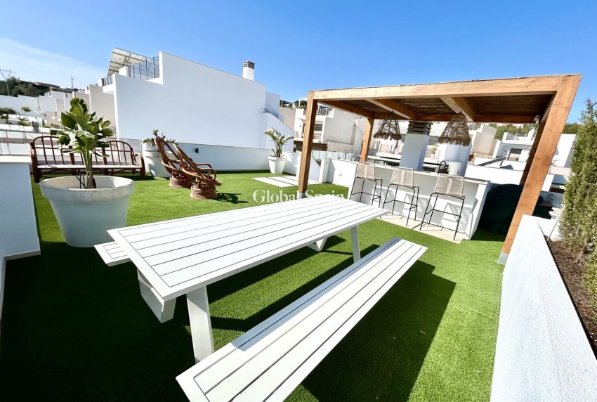 Resale - VILLA -
SAN MIGUEL DE SALINAS - Inland