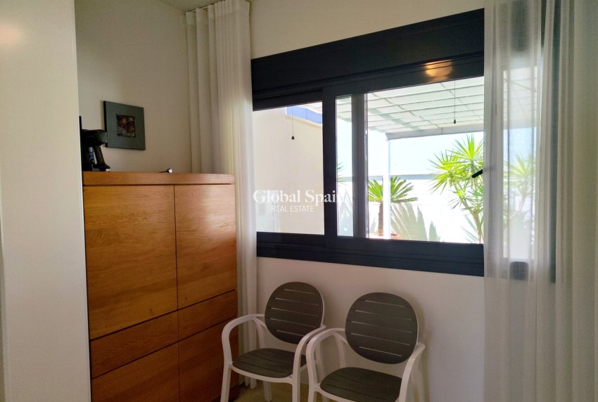 Resale - VILLA -
SAN MIGUEL DE SALINAS - Inland