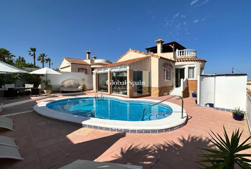 Resale - VILLA -
SAN MIGUEL DE SALINAS - Inland